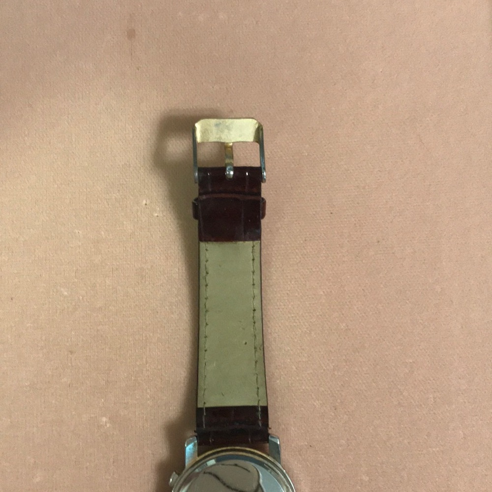 Quartz Watch - Picture 6 of 8